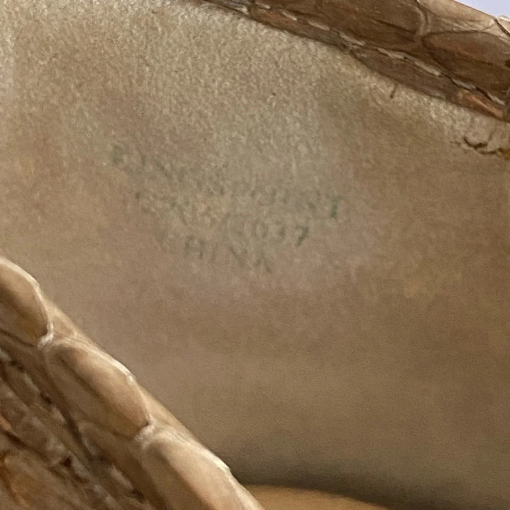 Taryn Rose Kingspoint leather snake embossed wedge, Sz. 39.5